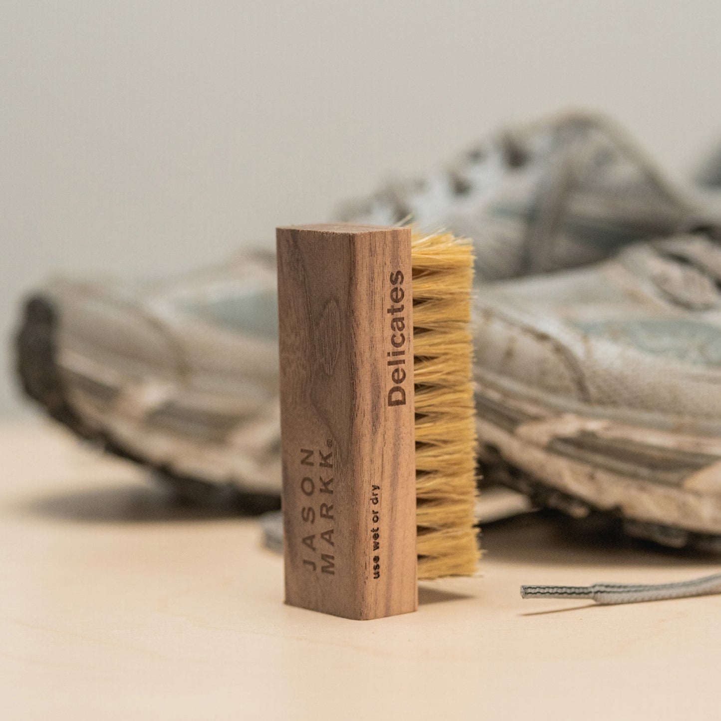 CLOSE UP OF JASON MARKK DELICATES BRUSH