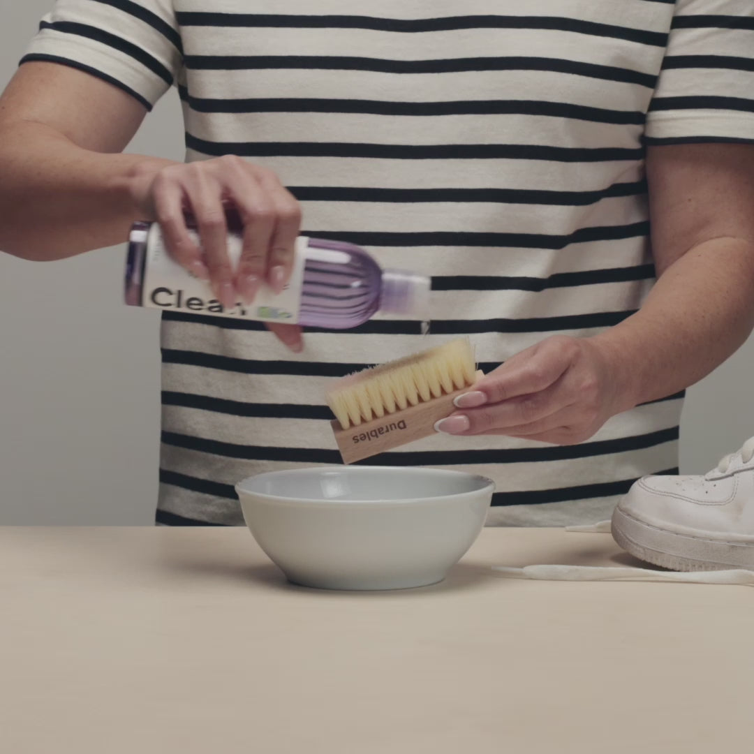 JASON MARKK STEP BY STEP PROCESS APPLYING, SCRUBBING & WIPING AIR FORCE 1 WITH DEEP CLEANING SOLUTION, DURABLES BRUSH AND MICROFIBER TOWEL