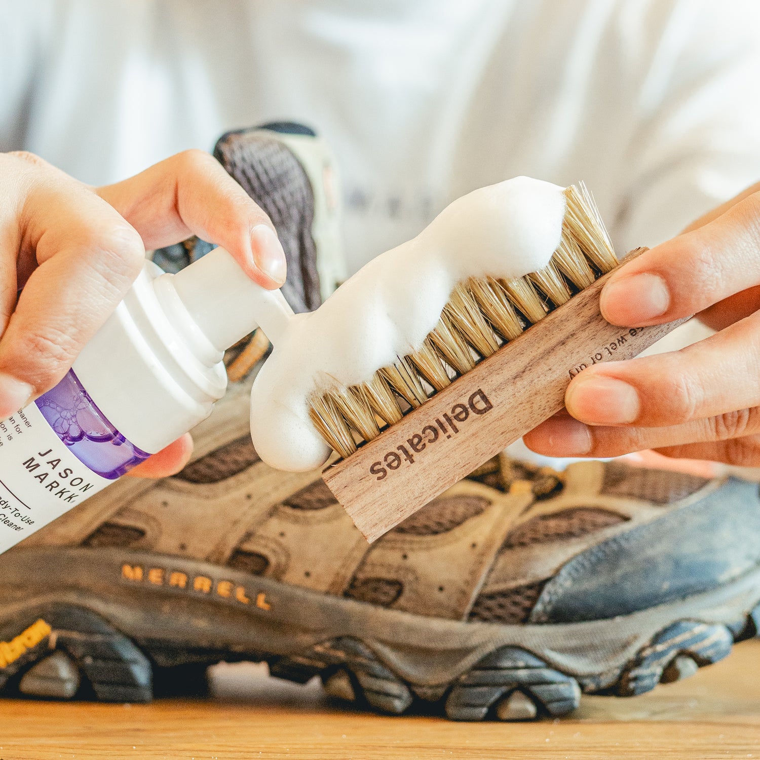 CLEANING A MERRELL BOOT WITH QUICK CLEAN KIT