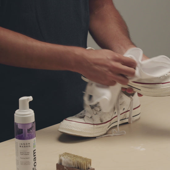 CLEANING CONVERSE CHUCK TAYLOR WITH JASON MARKK READY-TO-USE FOAM CLEANER, DELICATES BRUSH AND TOWEL